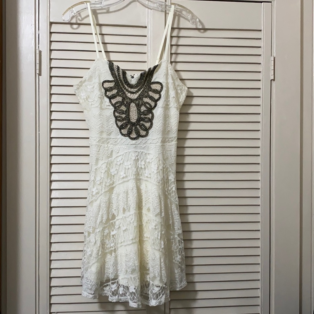 Embellished lace dress